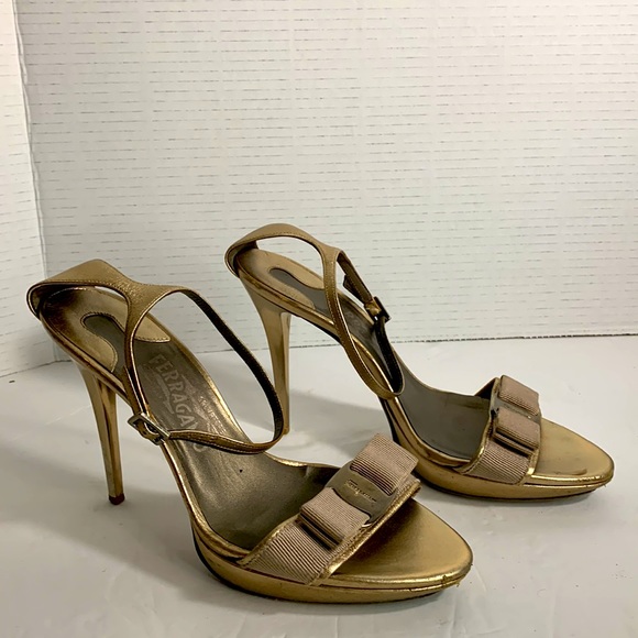 Salvatore Ferragamo open toe heel - Picture 2 of 6